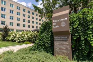 美国政府遭批“处处暴露无能” 撤离计划缺失引争议