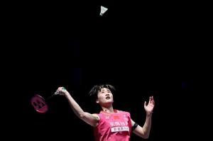 全英赛首日：国羽5胜3负！石宇奇爆冷一轮游，陈雨菲速胜晋级 王牌选手顺利过关