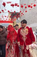 00后三胞胎兄弟同一天办婚礼 共迎人生重要时刻