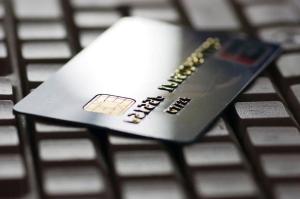 男子误转13.6万到负债人员账户 被自动扣划 法院判决返还全款