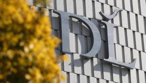 胖东来称方糖戒指或1日内售罄 库存有限引发抢购热潮