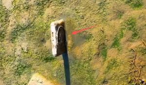 小伙钓鱼钓到丢2年手机 失主称惊喜 意外收获红包