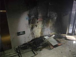 男孩好奇玩火家长赔偿超2万 好奇心引发火灾险情