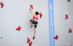 中国选手打破男子速度攀岩世界纪录 新纪录诞生