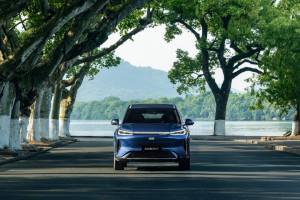 吉利银河M7上市 电混SUV新标杆