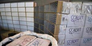 81岁阿婆缠千支私烟腿上被判监禁 走私未申报香烟