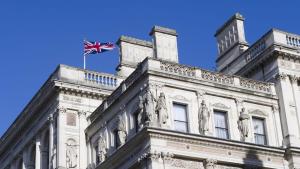 英国召见伊朗大使宣布进一步制裁 针对恶意活动采取行动