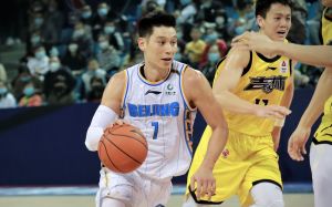 首钢男篮“双杀”吉林，林书豪回暖、范子铭两双