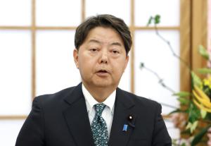 日本外相访华前夕，冲绳县议会向日本政府提出两点诉求