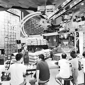 美媒称咖啡店在中国内卷 几家巨头正在急速扩张