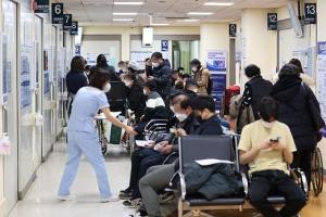 韩国护士将填补辞职医生的空白 政府态度强硬不让步