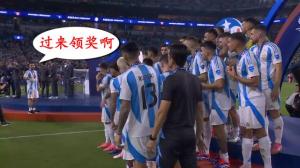阿根廷球迷：梅西的时代结束了，他创造了一个不可重复的奇迹 足球盛宴的绝唱