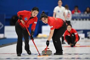 女子冰壺半決賽中國2:4憾負瑞士 無緣決賽爭銅牌