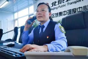 北京勞模曹蘭敏退休后再上崗 加入業(yè)余輔導團為職工解惑 繼續(xù)貢獻余熱
