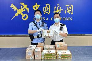 海關(guān)提醒攜超量雪茄進境違規(guī) 424支雪茄被查扣