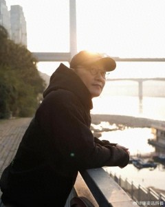 陳奕迅去世,？AI造謠向誰追責(zé) 自媒體造謠無底線