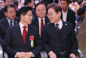 韩国总统大选有多魔幻 前任复仇者联盟现场