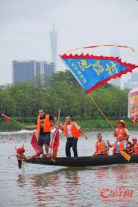 蘇炳添跨界參加龍船競渡 水上激情對決