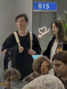 王思聰帶多位美女看權(quán)志龍演唱會 消費(fèi)降級,？