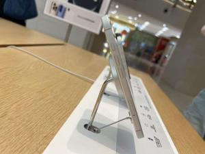 買手機你還在糾結(jié)iOS和安卓嗎 國行iPhone AI缺失引關(guān)注