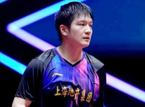 乒超聯(lián)賽：樊振東爆發(fā)！狂轟3-0勝世界第一,，多次挽救局點(diǎn)翻盤 狀態(tài)神勇零封對手
