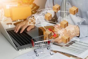 跨境赌场大佬的“爱国商人”面具：起底佘智江的侨商身份洗白术