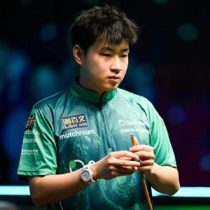 赵心童不敌特鲁姆普止步冠中冠四强 遗憾告别赛场