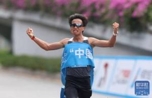 全运会史上首个跨境马拉松冠军出炉 宁夏选手何杰夺冠