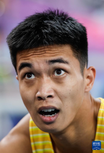 龚德滨夺得男子400米栏冠军 刷新全国纪录