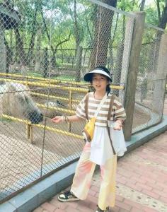 男童坠冰窟 小姑娘喊“我下去救” 小小身躯藏大爱