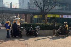 新國(guó)標(biāo)后外賣員超時(shí)工作賬號(hào)會(huì)下線 保障騎手休息權(quán)