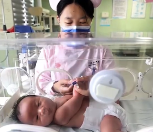 生娃个人仅支付400多元 多省将无痛分娩纳入医保