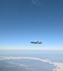 东部战区发布演习实景现场视频 远程火力实弹射击全记录