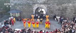 新花样"频出点燃消费"热引擎"：年夜饭预订热度飙升