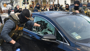 美明尼苏达州抗议者再与ICE爆发冲突 抗议浪潮持续升级