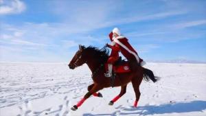 追忆贺娇龙：把流量都留给了新疆 用生命助力乡村振兴