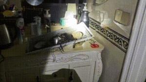 孩子洗澡浴霸突然起火冒烟了 网友热议安全隐患