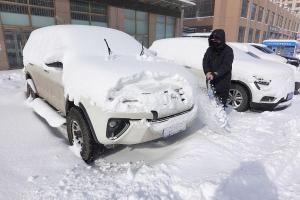 零下30度洗车秒结冰 极寒天气洗车隐患多