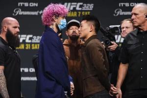 奥马利对中国拳迷公开道歉