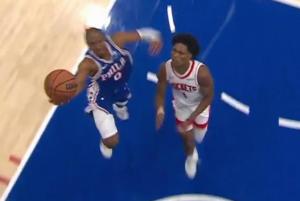 马克西绝杀被盖 回放显示应是干扰球 裁判未吹罚引发争议