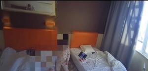 夫妻北京旅游吵架，将两孩子独自留在酒店后双双失联 警方温情守护孩童