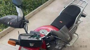 村干部送被途中摔伤村民探望 温暖传递山村情