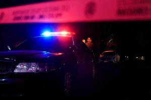 逃犯疯狂洗衣减压致用水量飙升被抓 细节破案教科书级案例