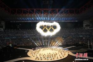 一觉醒来米兰冬奥会开幕了 中国红闪耀赛场