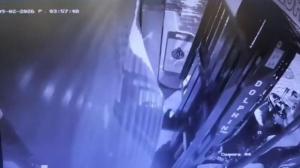 土耳其男子偷黄金后骑驴跑路 匪夷所思的逃亡