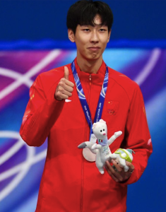 孙龙冬奥摘银后哽咽认错：是我的问题