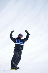 中国首金！苏翊鸣生日当天夺冠 单板滑雪坡面障碍技巧称雄