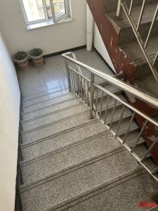 120抵达后40分钟拒抬老人致死 家属诉急救中心获赔