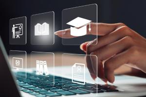 代表:中小学教育不应过多使用电子产品 警惕认知能力下降