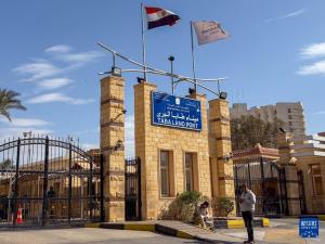 又一批中国公民撤离以色列 真切感受家的温暖